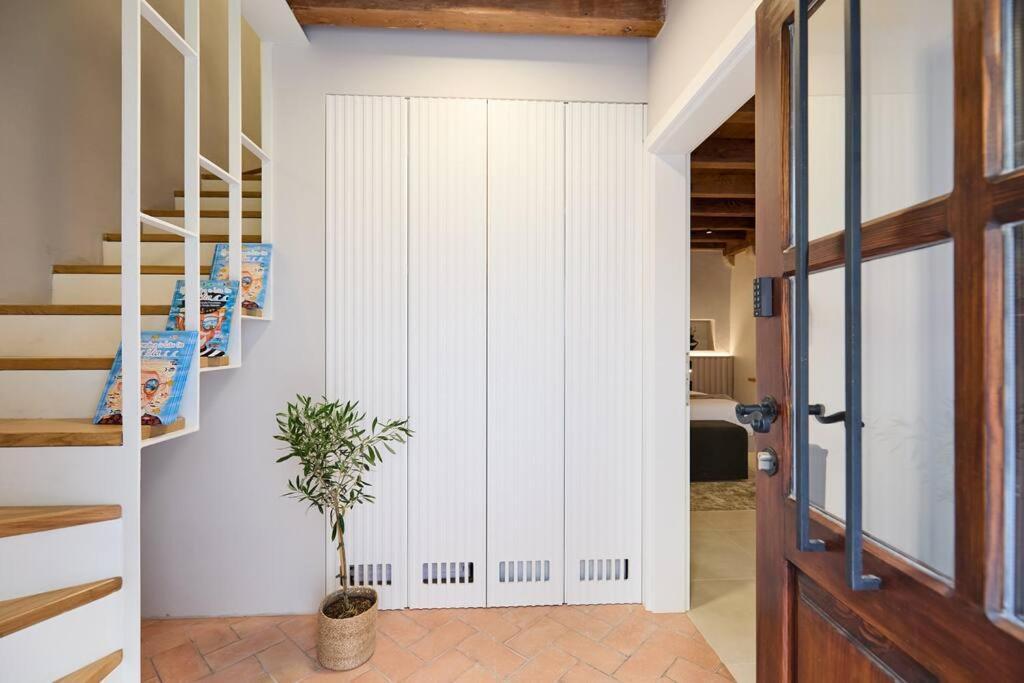 Guest house Modern Stone House, Luxury In Old Town