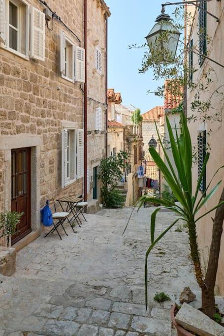 Modern Stone House, Luxury In Old Town Guest house 4*