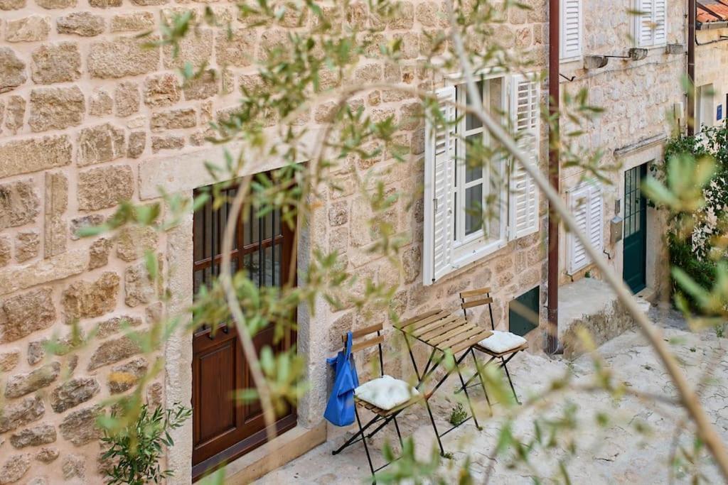 Modern Stone House, Luxury In Old Town