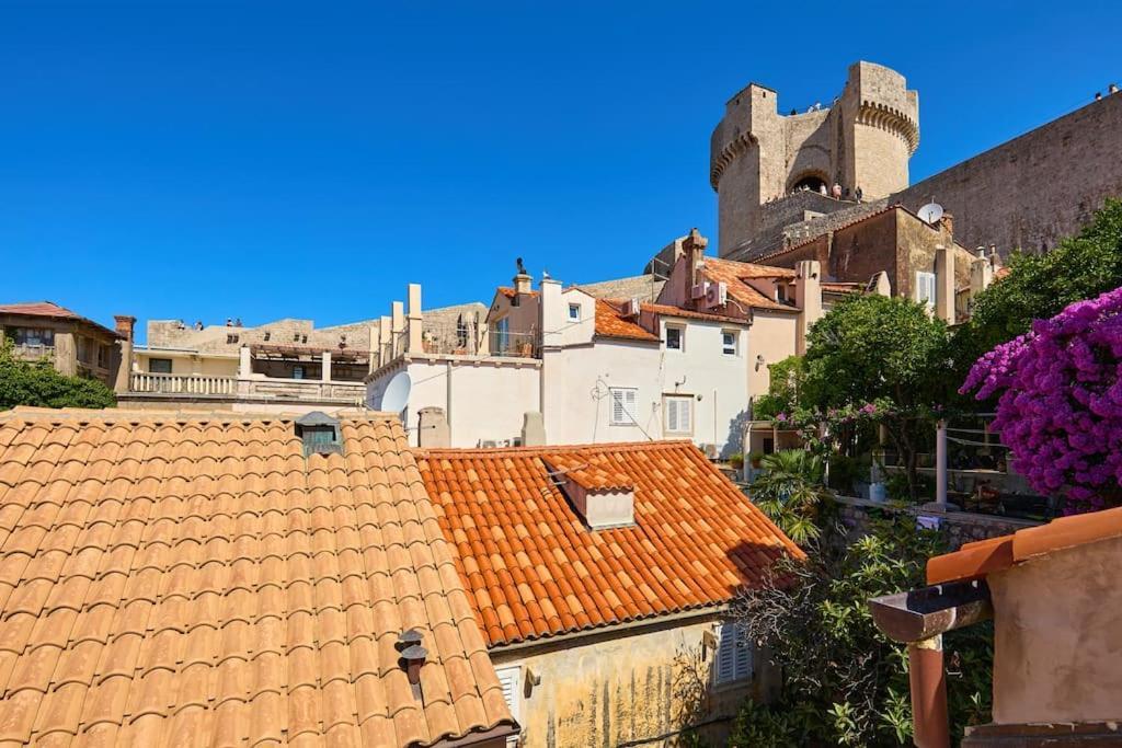 Modern Stone House, Luxury In Old Town Affittacamere