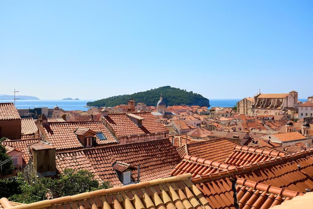 Modern Stone House, Luxury In Old Town Affittacamere 4*
