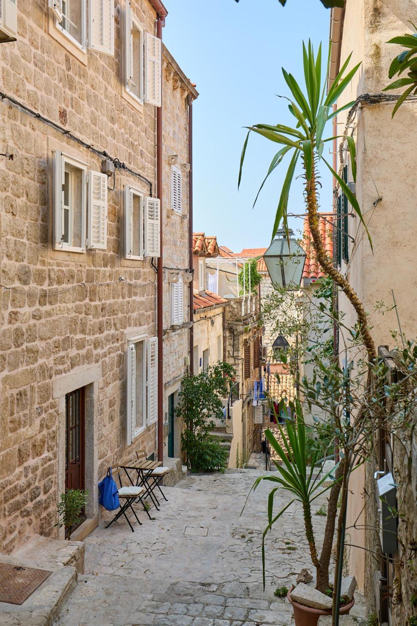Modern Stone House, Luxury In Old Town Affittacamere 4*